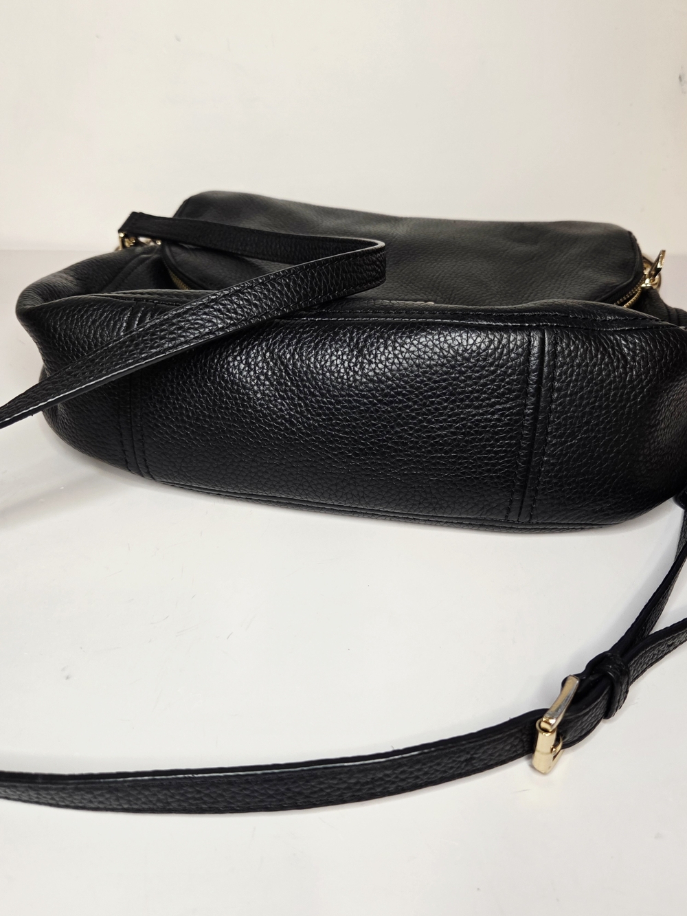 Michael Kors Bedford Crossbody Zip Flap Large Pebbled Leather Black Purse - Picture 10 of 13